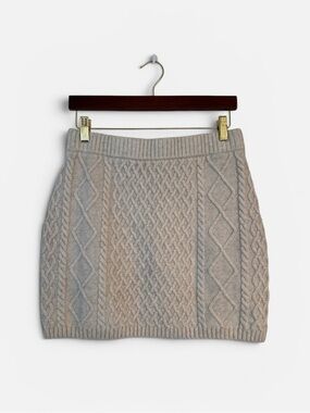 H&M Cable Knit Sweater Skirt Beige Cream Soft Cozy Mini Skirt Size S